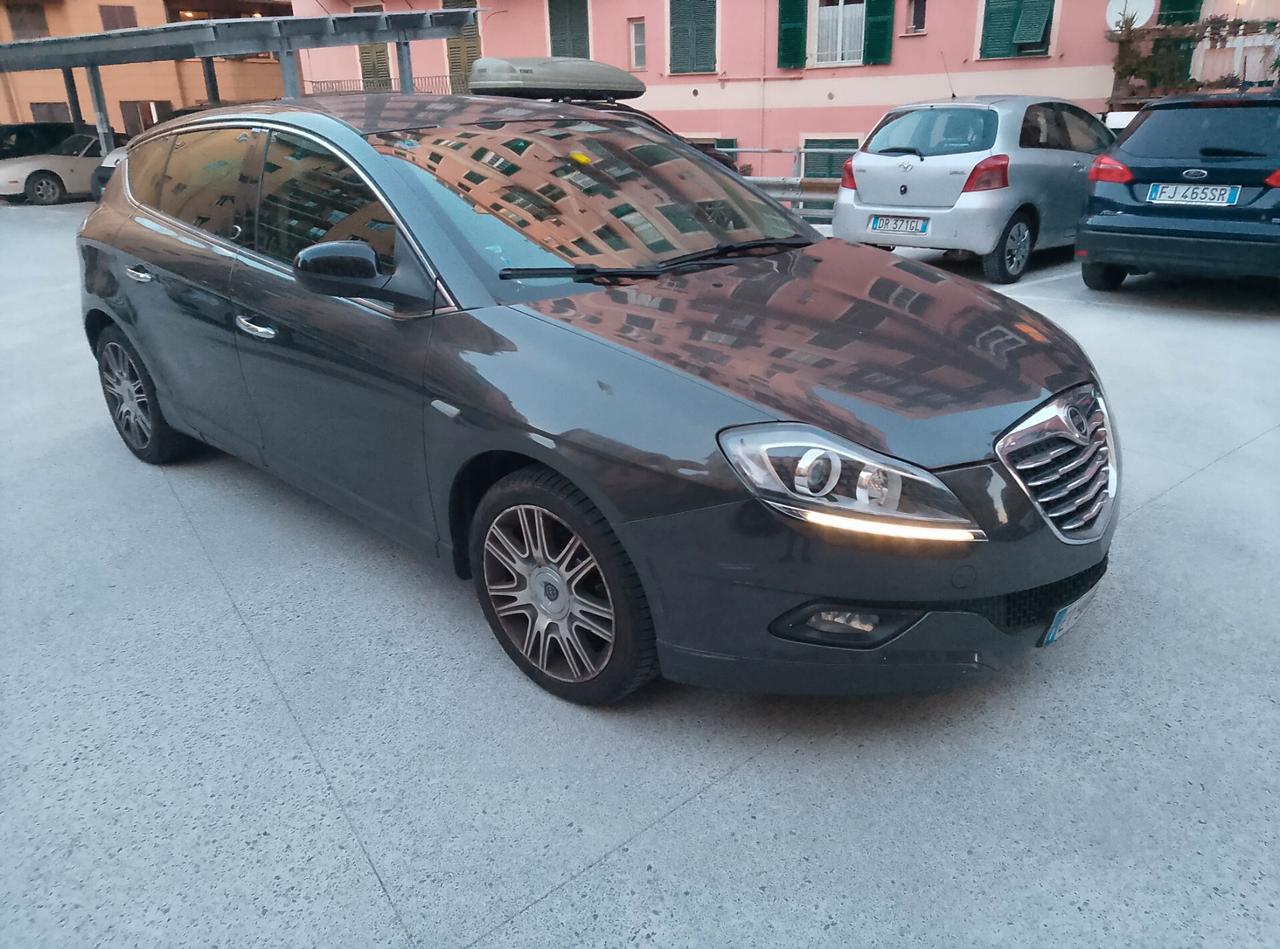 Lancia Delta 1.6 MJT DPF 105 CV Gold