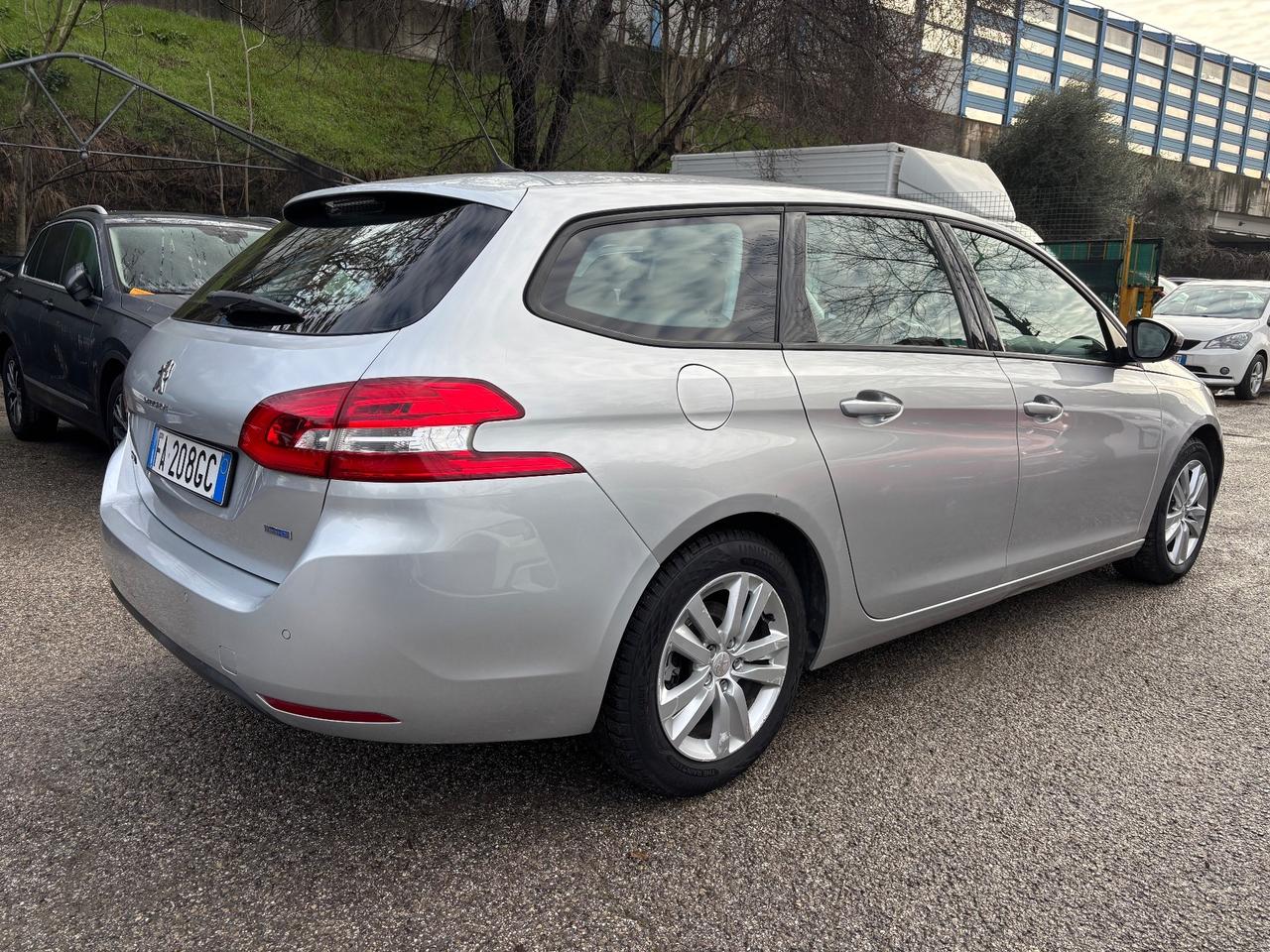 Peugeot 308 HDI 120CV SW OK NEOPATENTATI