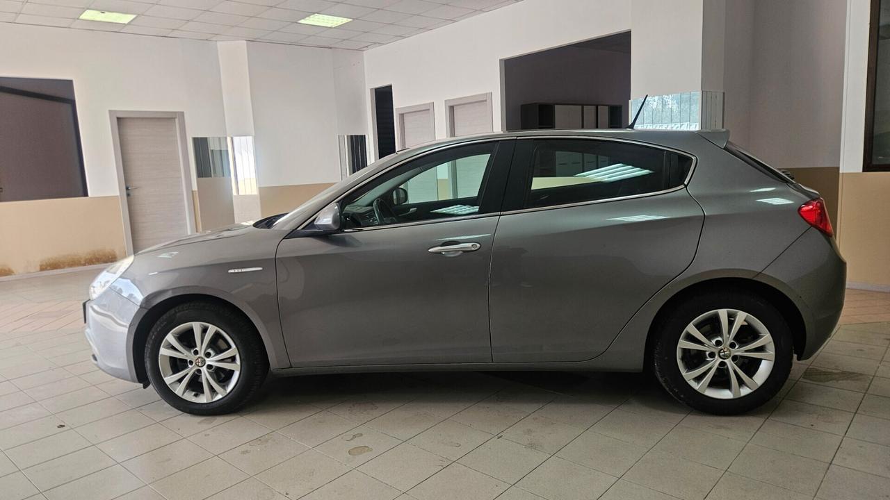 Alfa Romeo Giulietta 1.6 JTDm-2 105 CV Exclusive