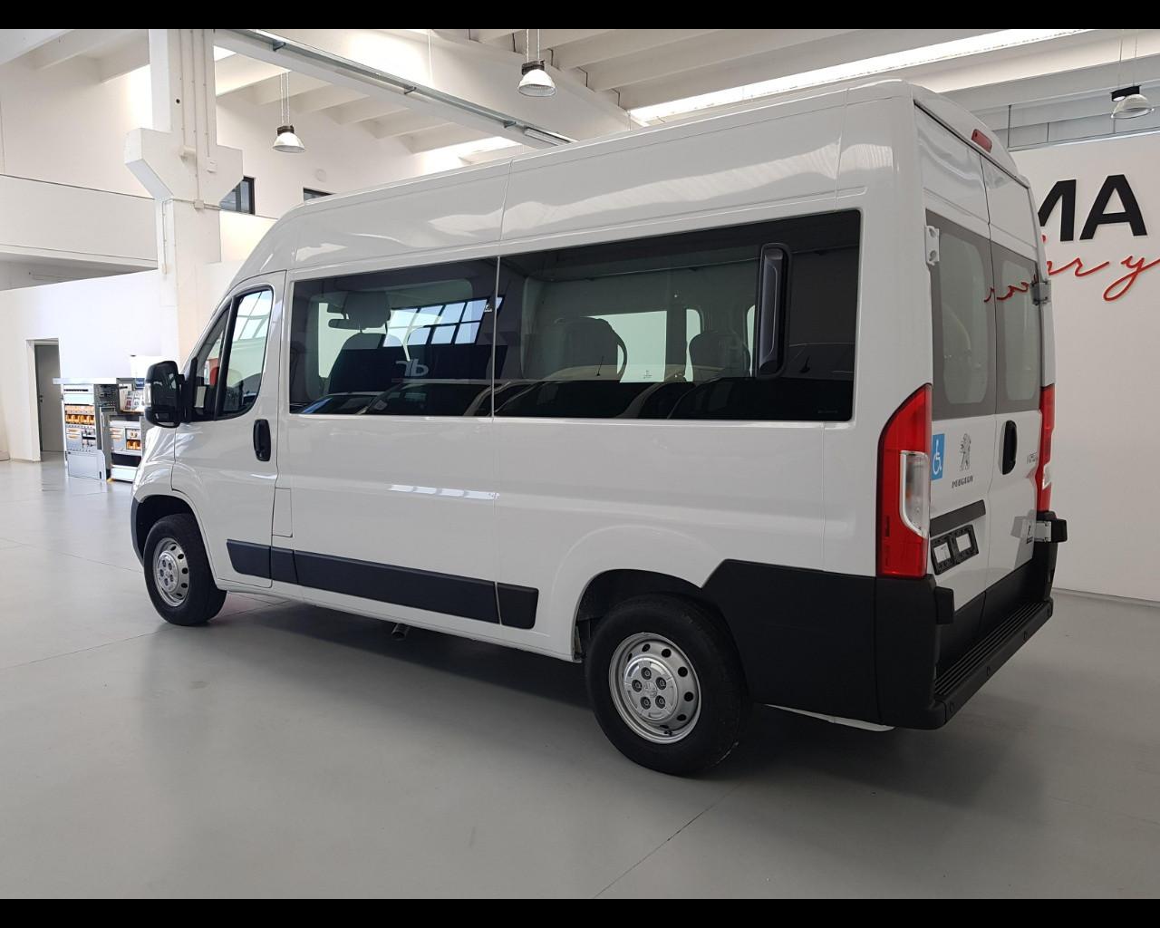 PEUGEOT Peugeot Boxer 140cv Trasporto Disabili 9 Posti con Sollevatore Doppio Braccio