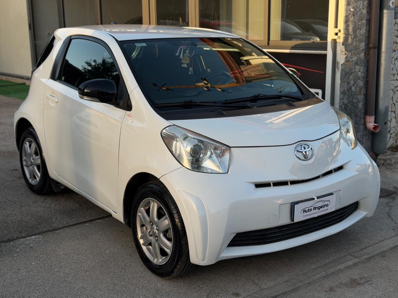 Toyota iQ 1.0 Sol
