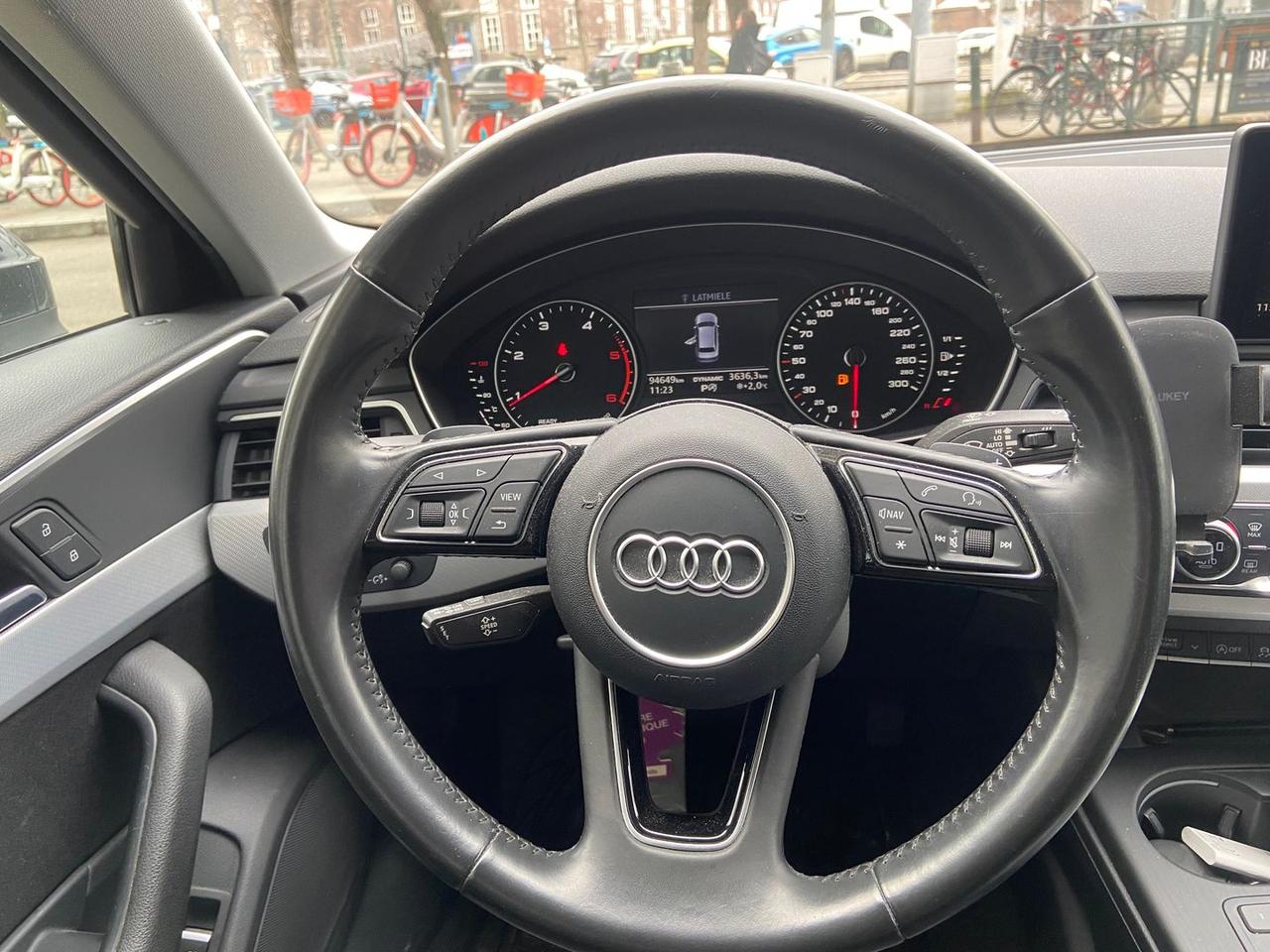 Audi A4 Avant Sport 2.0 35 TDI #8903