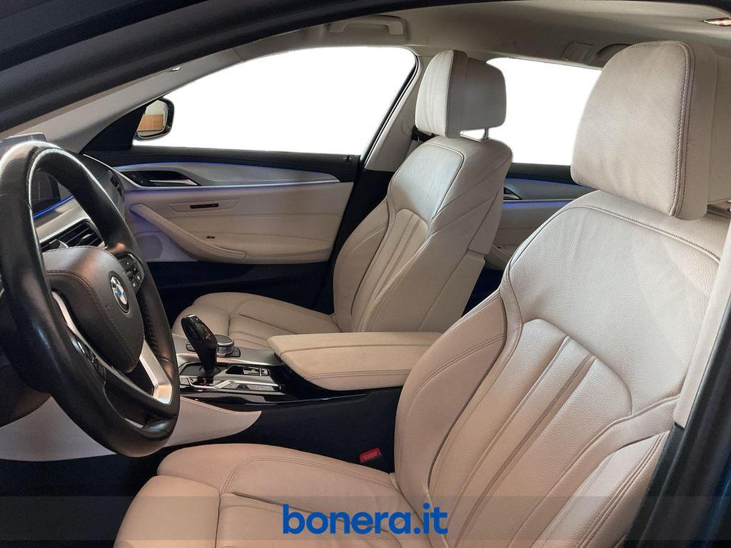 BMW Serie 5 Touring 520 d Mild Hybrid 48V Luxury Steptronic