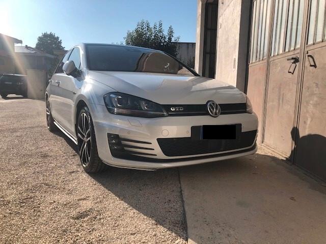 Volkswagen Golf GTD 2.0 TDI DSG 5p. BlueMotion Technology