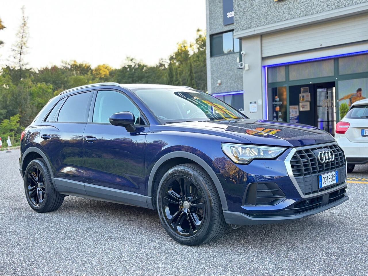 Audi Q3 S tronic quattro NAVI CARPLAY LED CERCHI NERI TOP