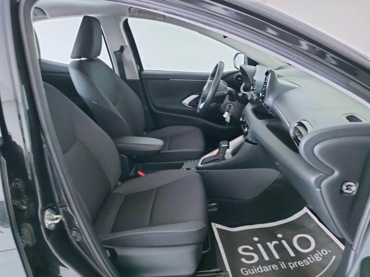 TOYOTA Yaris IV 2020 - Yaris 1.5h Active