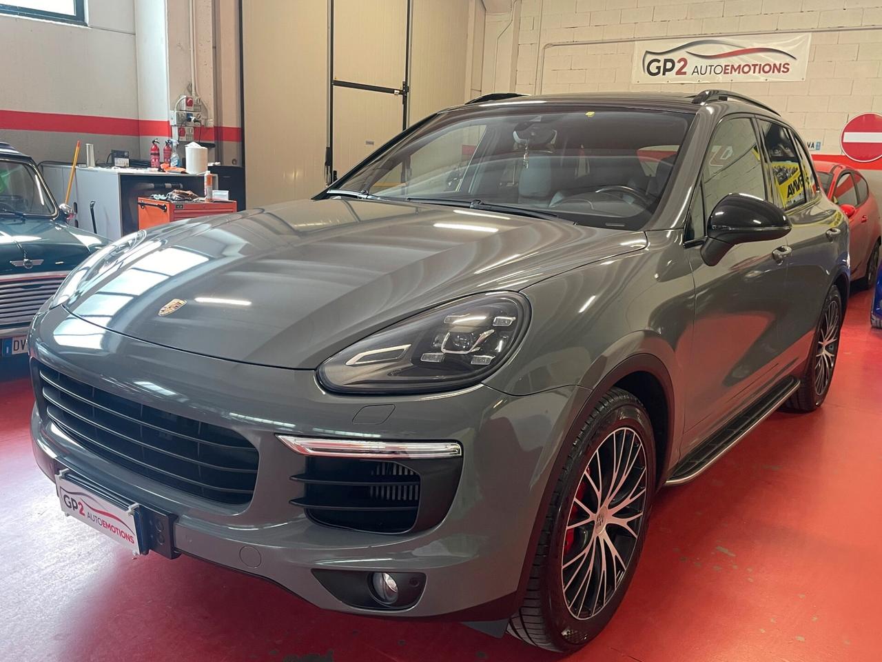 Porsche Cayenne FULL OPTIONAL