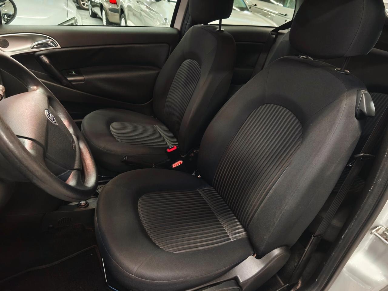 Lancia Ypsilon 1.2 Oro