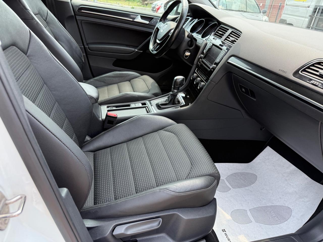 Volkswagen Golf 2.0 TDI DSG 5p. Highline EURO6