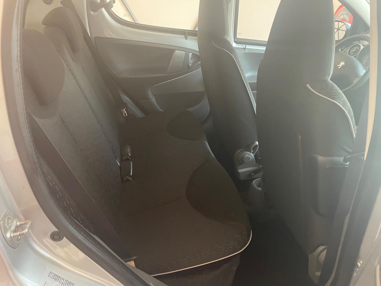 Peugeot 107 1.0 68CV 5p. Desir