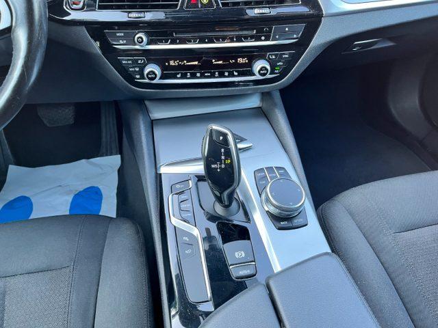 BMW 520 d Touring Business aut. *HEAD-UP *360° *ACC CRUISE