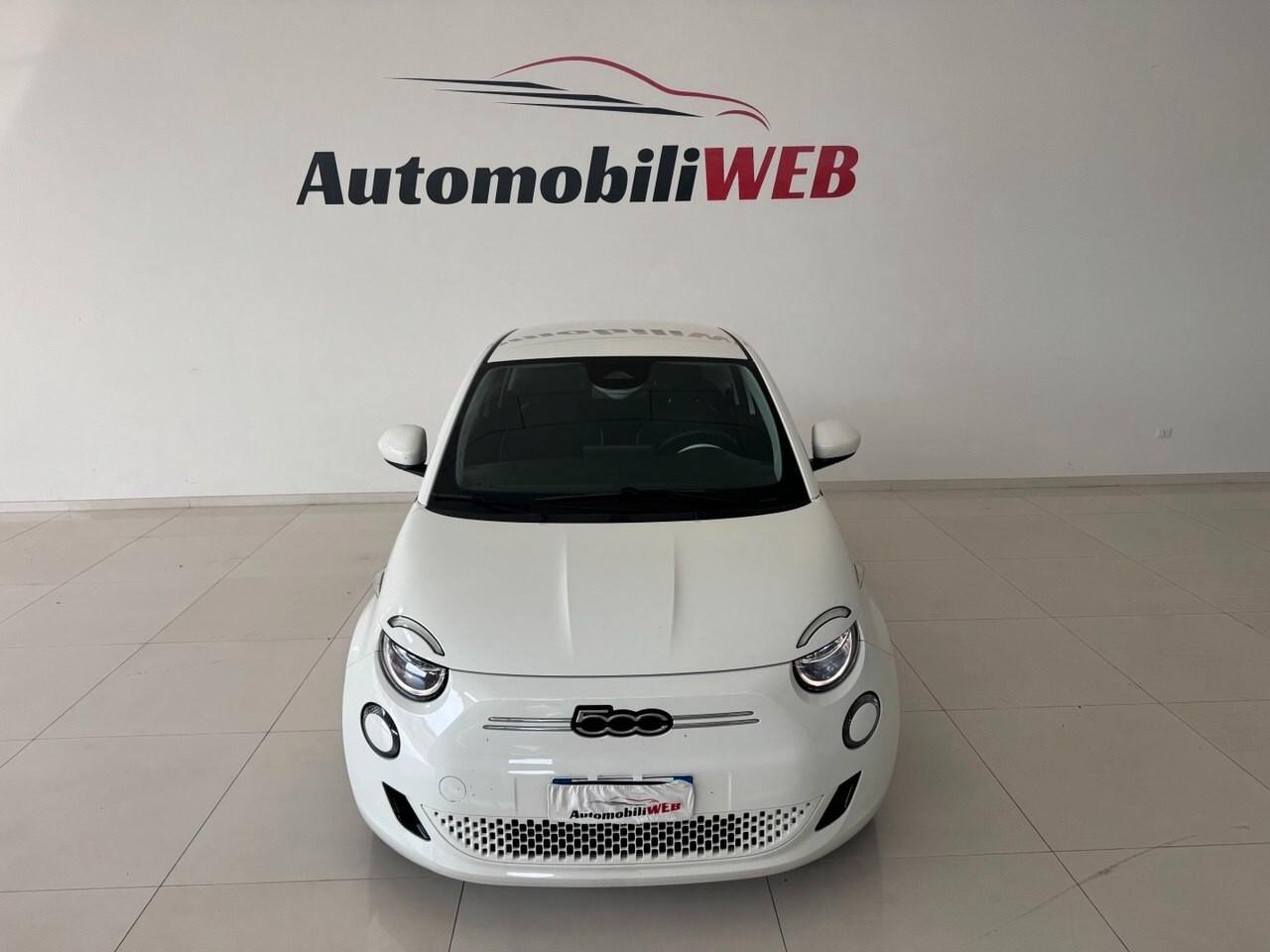 Fiat 500 500e Berlina 42 kWh La Prima