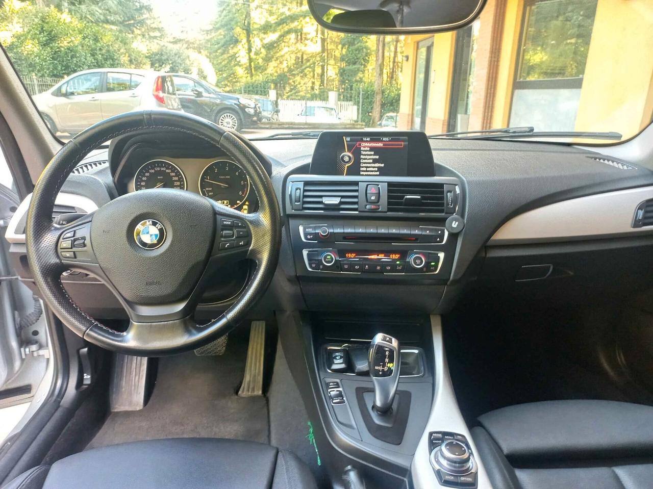Bmw 118 118d 5p. Business