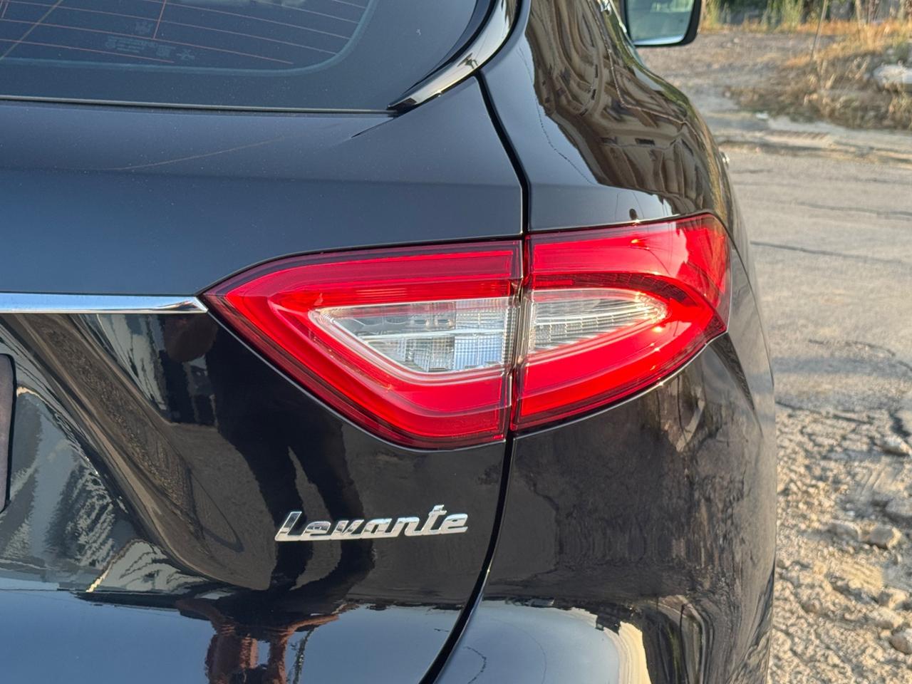 MASERATI LEVANTE 3.0 D V6 275 GRANLUSSO TETTO FULL