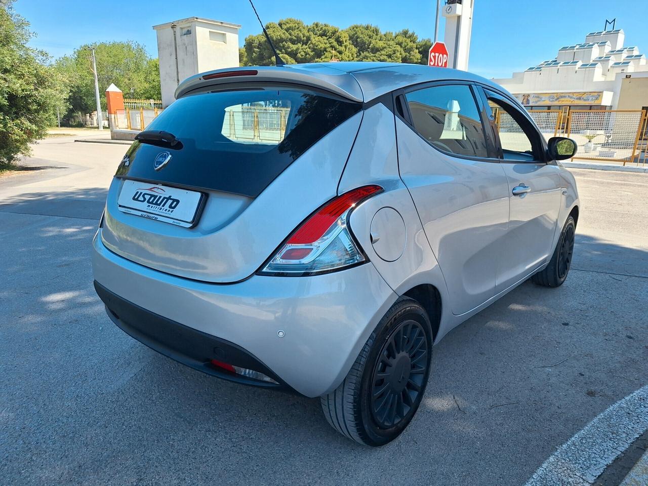 Lancia Ypsilon 1.2 69 CV 5 porte Elefantino 2015