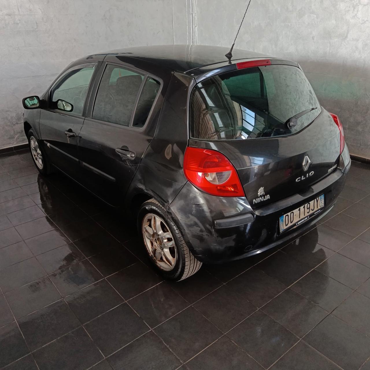 Renault Clio 1.2 BENZINA