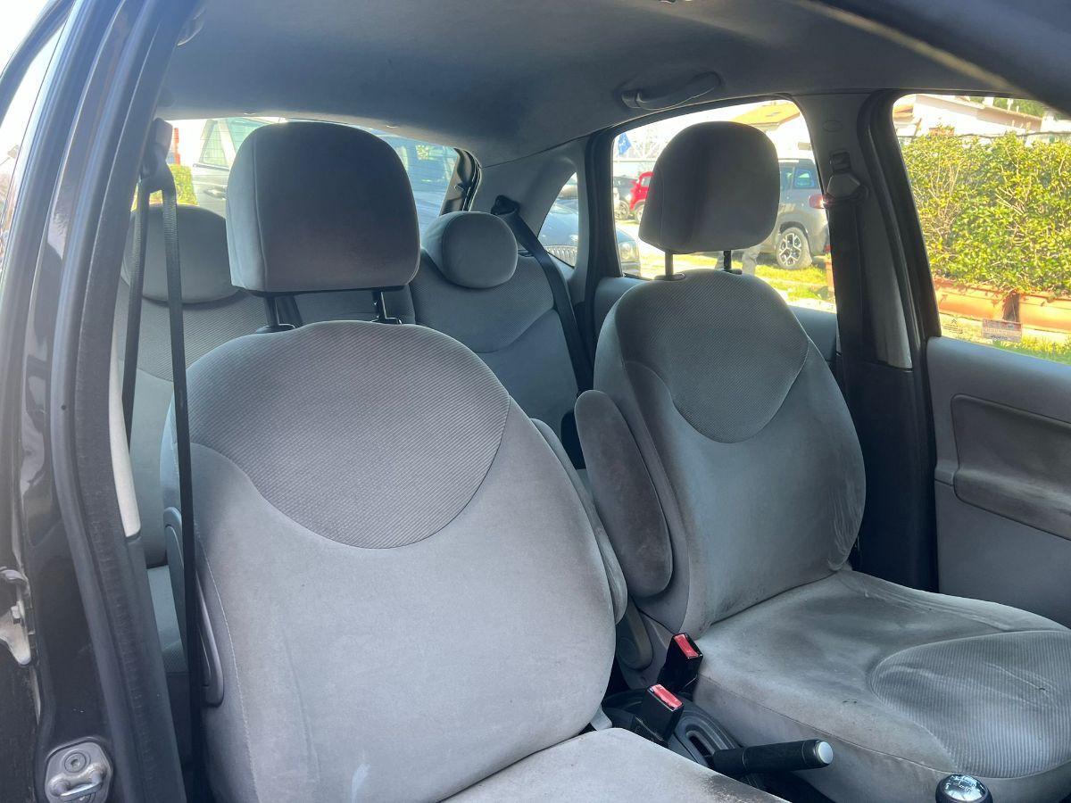 CITROEN - C3 - 1.1 Perfect