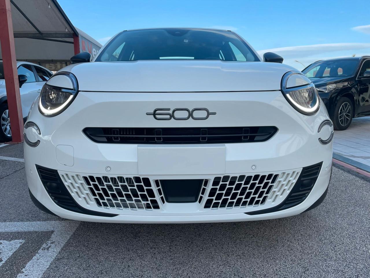 Fiat 600 Hybrid 100 CV DCT MHEV