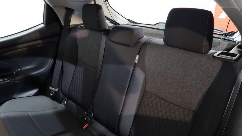 Toyota Yaris Yaris 1.5h Business # CARPLAY-CERCHI IN LEGA -FENDINEBBIA #