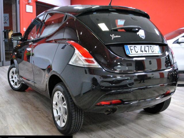 Lancia Ypsilon Ypsilon III 2015 0.9 Gold ecochic metano 80cv