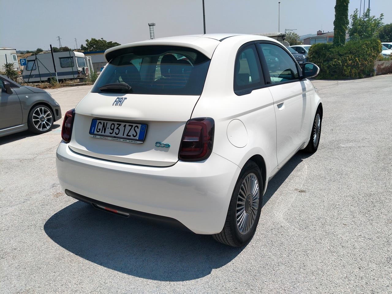 Fiat 500 500e Berlina 42 kWh Icon