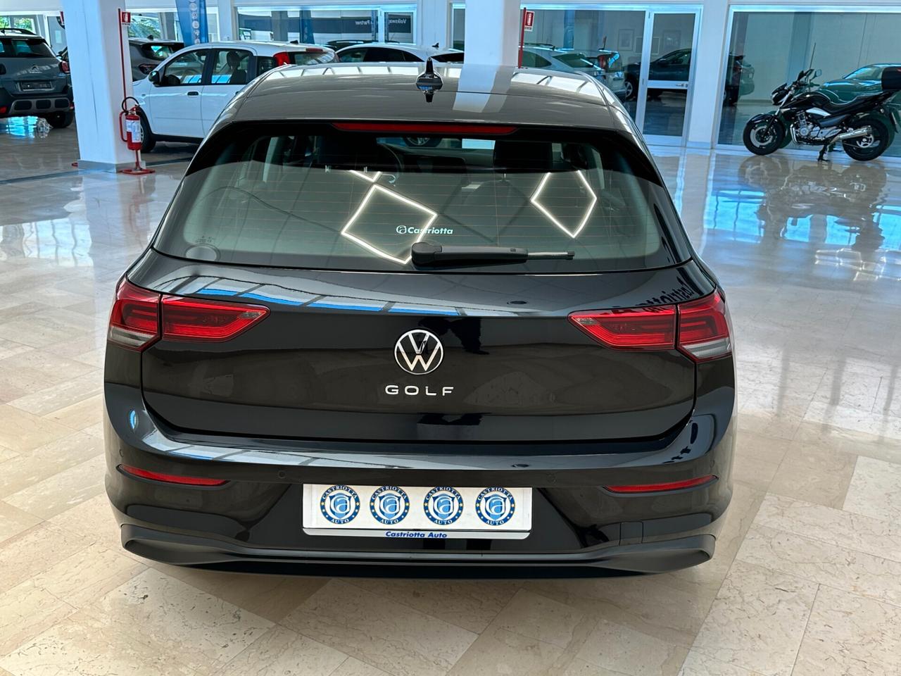 Volkswagen Golf 2.0 tdi Life 115cv dsg