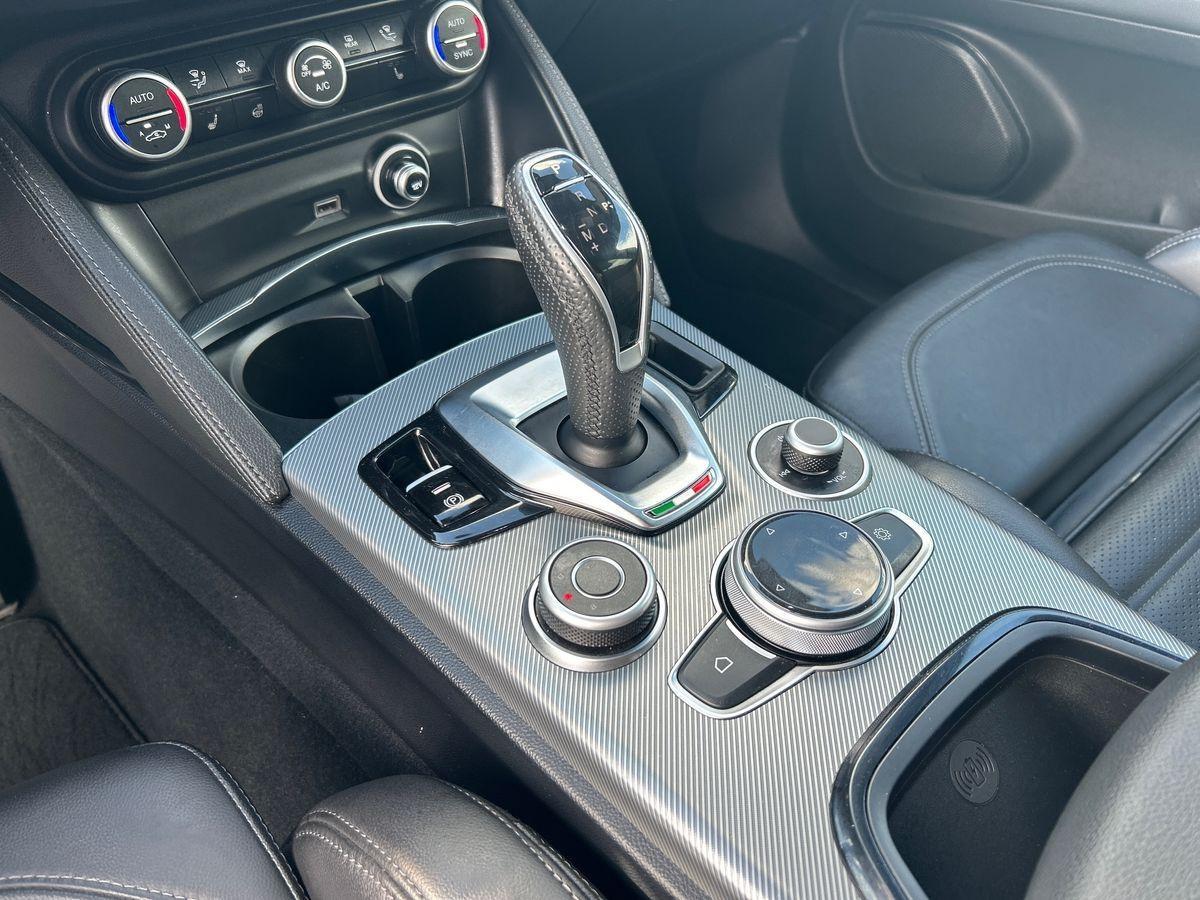 ALFA ROMEO Stelvio - Stelvio 2.2 t Sprint Q4 210cv auto