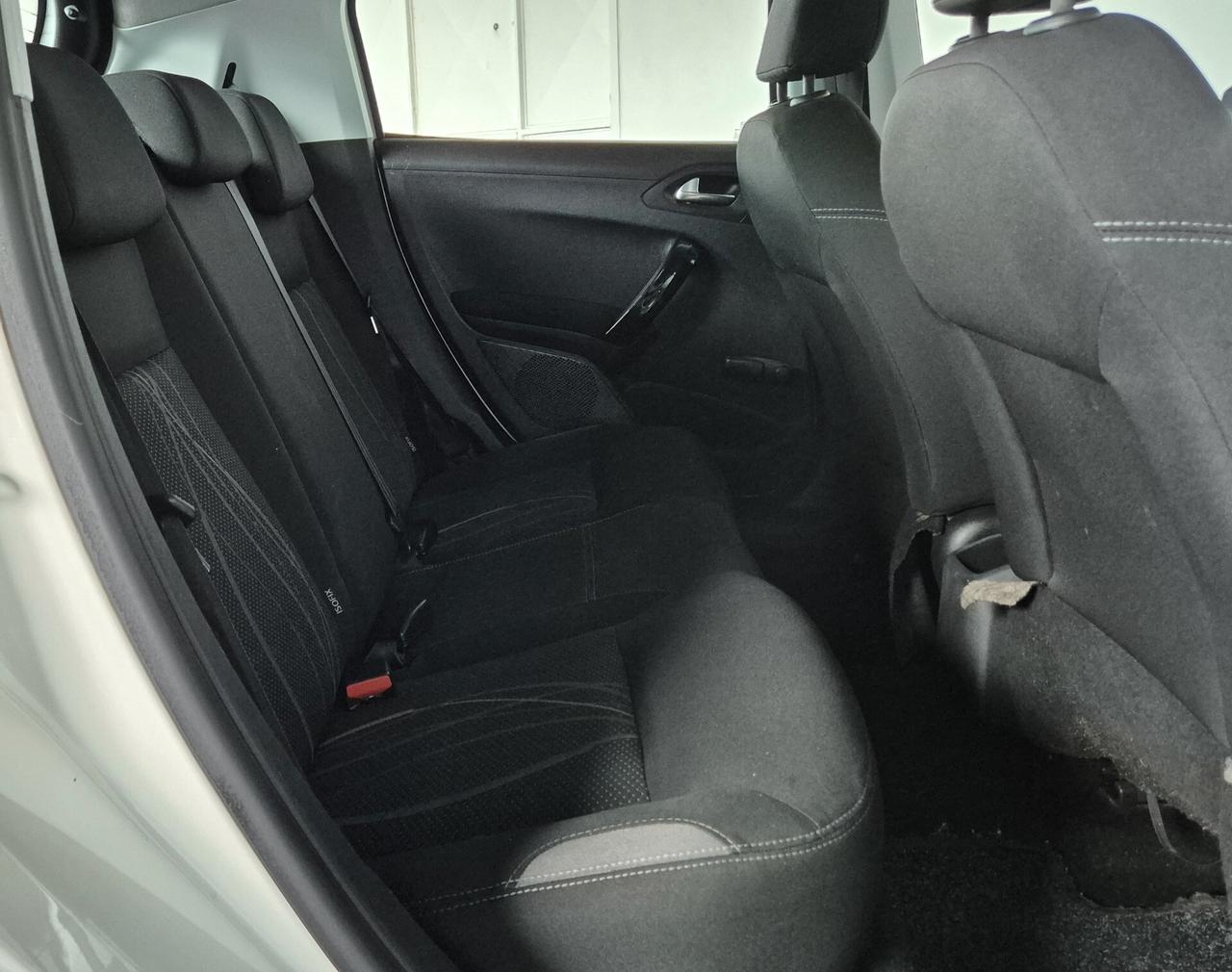 Peugeot 208 PureTech 82 5 porte Allure