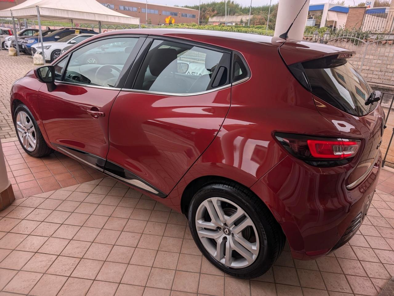 Renault Clio dCi 8V 90CV Start&Stop 5 porte Energy Intens -FINANZIAMENTO ANCHE SENZA BUSTA PAGA-