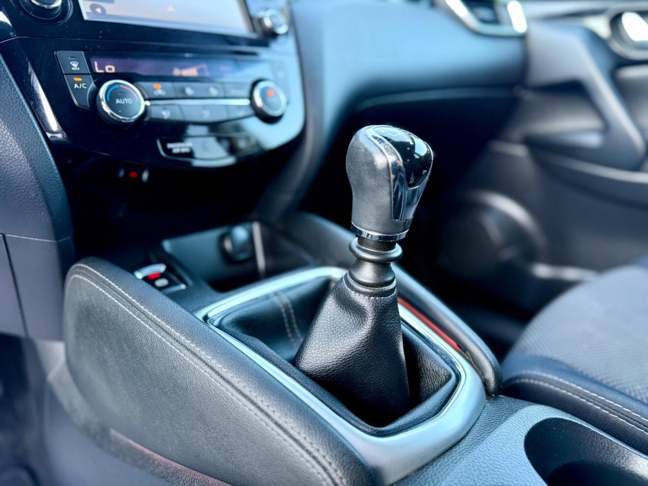Nissan Qashqai 1.5 dCi Tekna NEOPATENTATI