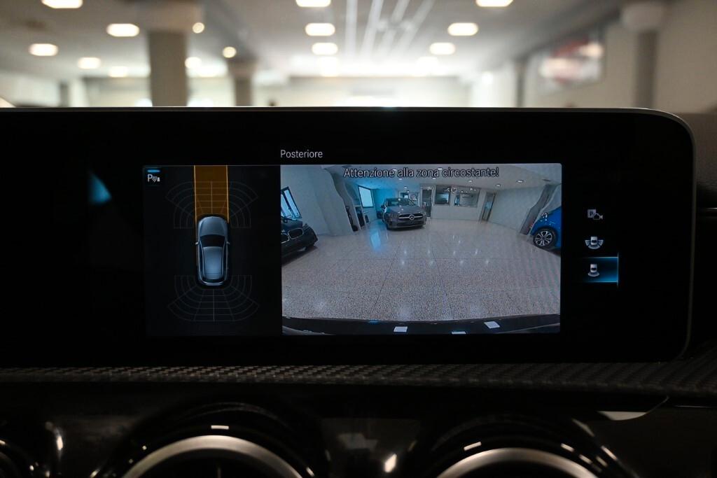 Mercedes-benz A 180 180D 115CV 6M BUSINESS SOLUTION ( PELLE - PDC NAVI PREMIUM TELECAMERA POST. ) CC. 1461
