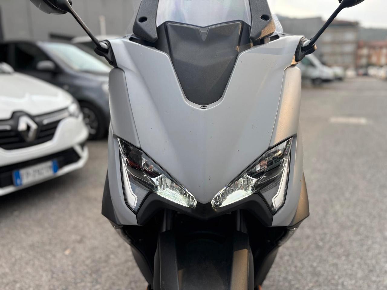 Yamaha TMAX 560 impeccabile