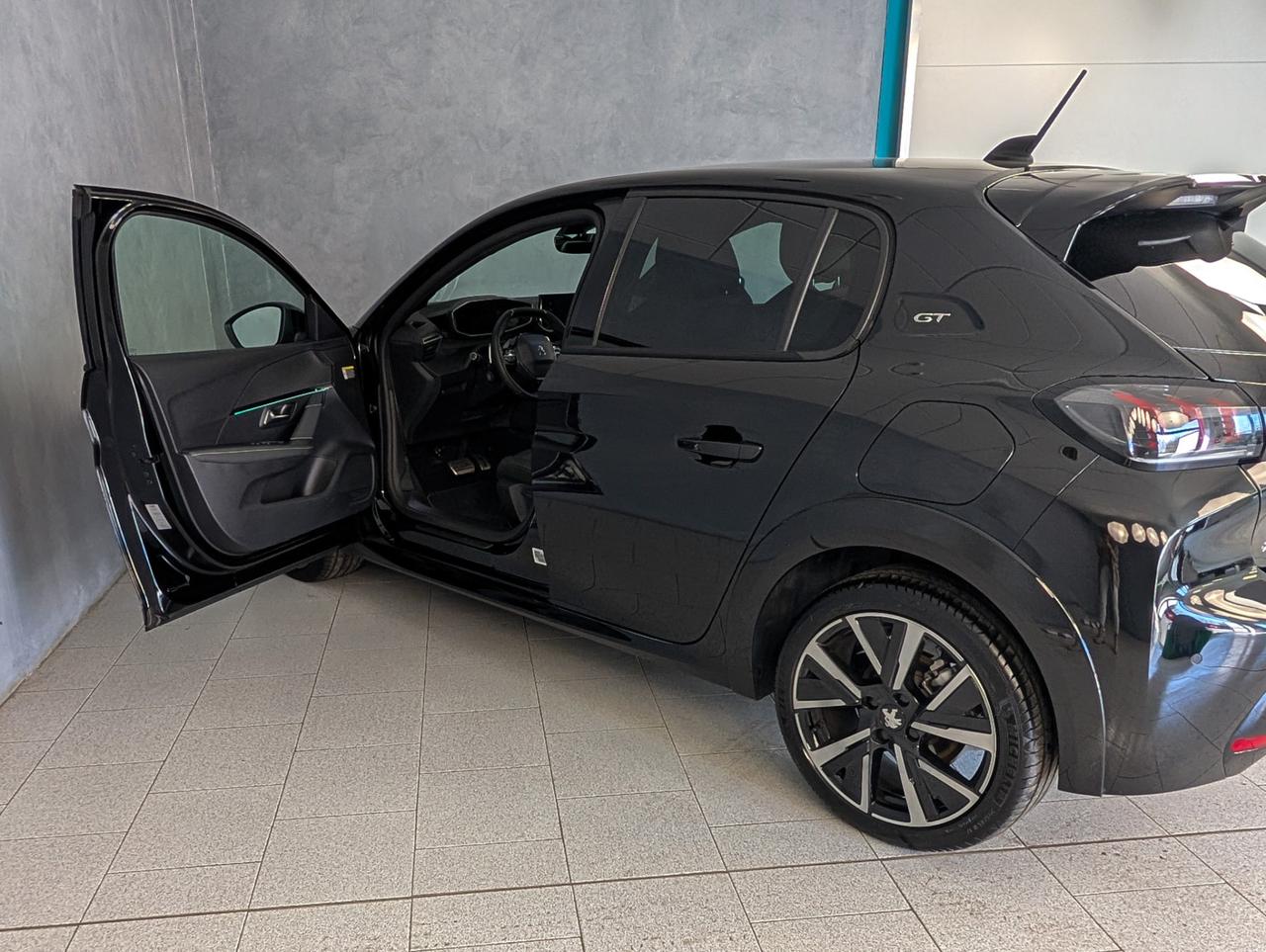 Peugeot 208 1.2 puretech 130cv EAT8 GT Pack