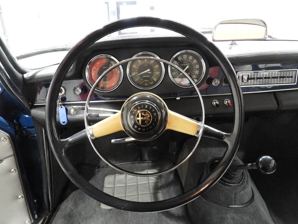 Alfa Romeo Spider GIULIETTA SPRINT 1300 101.02