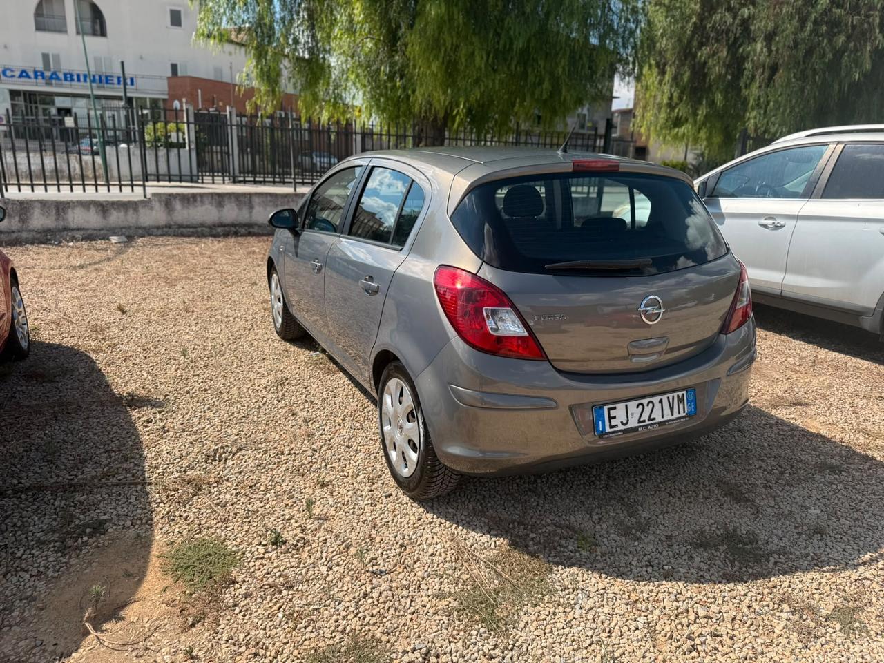 Opel Corsa 1.2 5 porte Cosmo