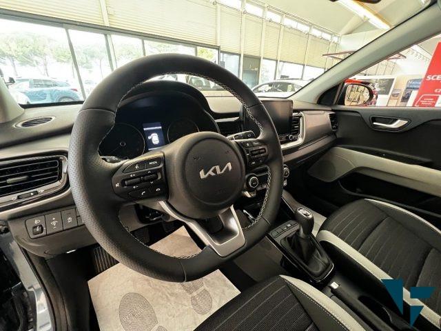 KIA Stonic 1.0 T-GDi 100 CV MHEV MT Black Edition