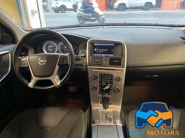 VOLVO XC60 D5 AWD Geartronic Summum