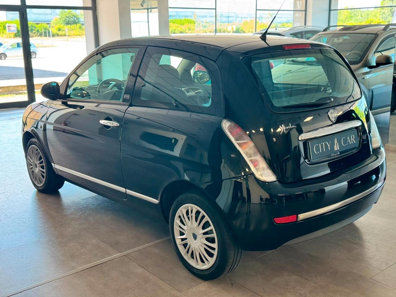 Lancia Ypsilon 1.2 69 CV Diva