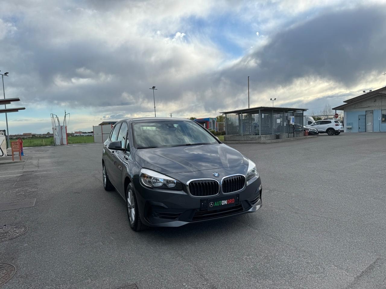 Bmw 216 216d Active Tourer Sport Euro6 Ok Neopatentati
