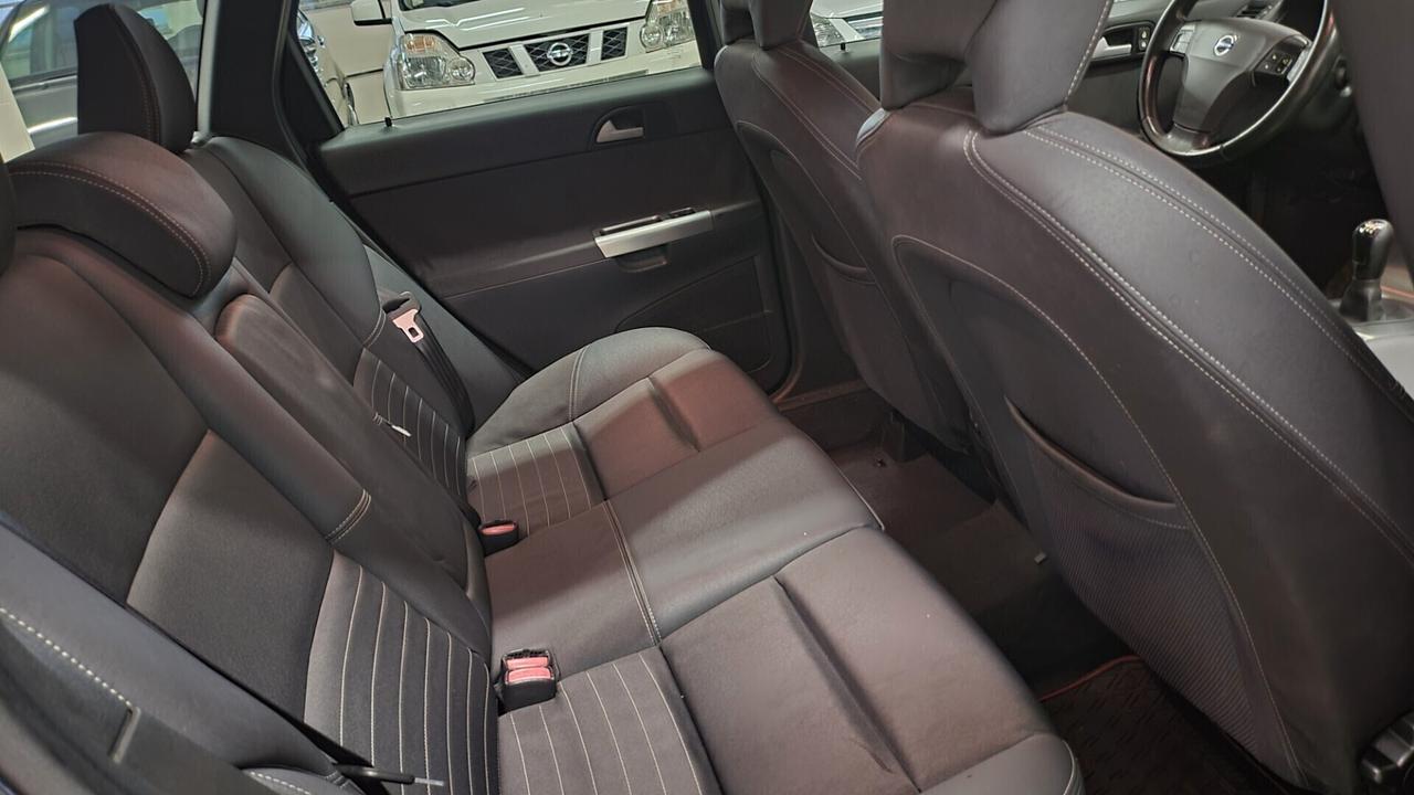 Volvo V50 2.0 D cat Momentum CV136