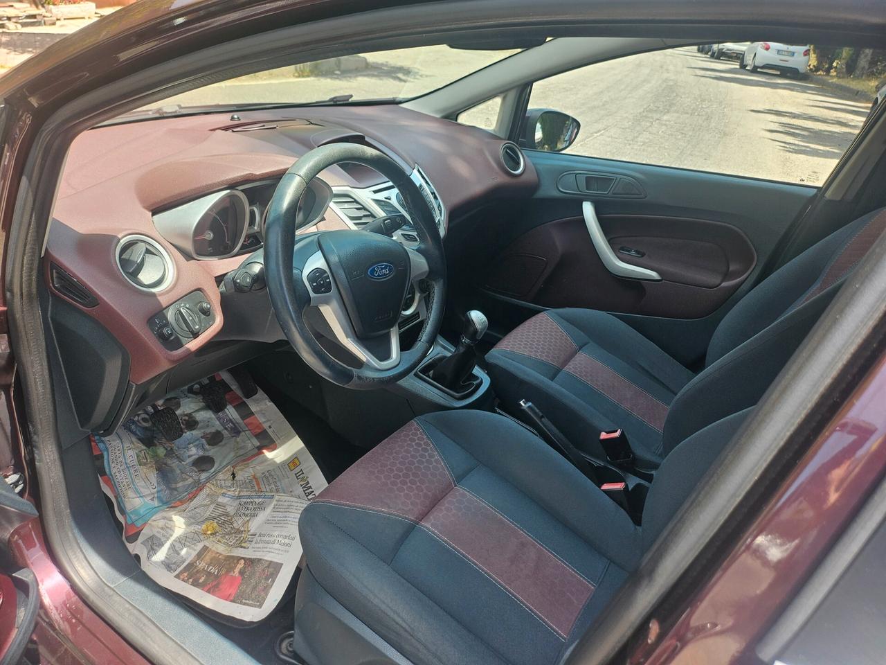 Ford Fiesta 1.4 TDCi 5p. Titanium 2010