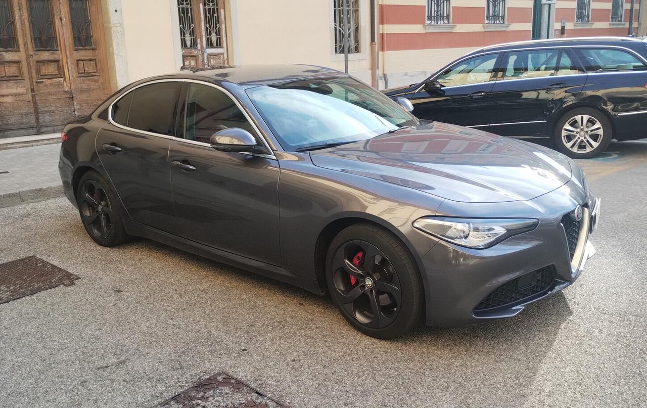 Alfa Romeo Giulia 2.2 Turbodiesel 160 CV AT8 Executive