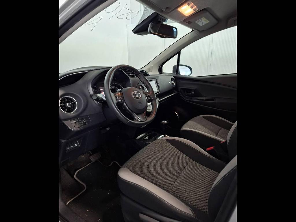 Toyota Yaris 5 Porte 1.5 VVT-i Hybrid Active E-CVT