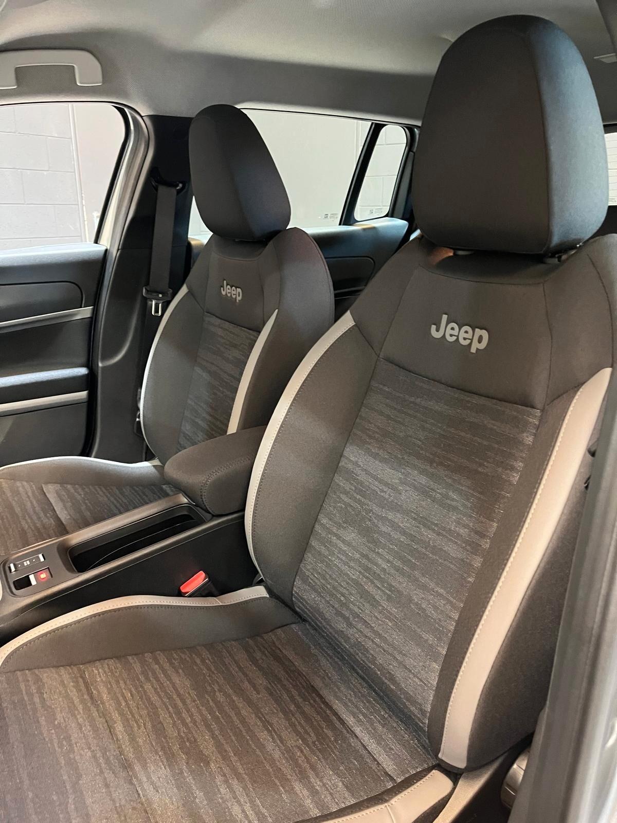 Jeep Avenger 1.2 Turbo 100 CV MHEV Longitude