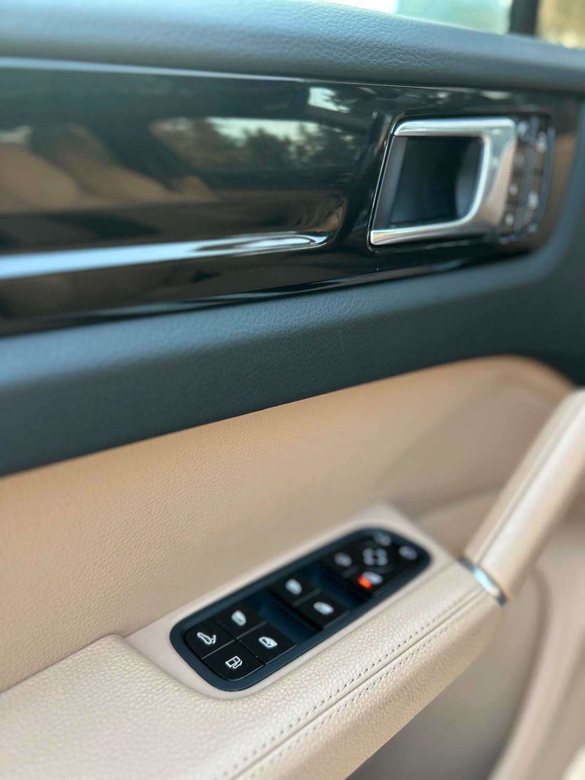 Porsche Cayenne Coupé 3.0 V6 E-Hybrid NO SUPERBOLLO