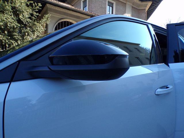 PEUGEOT 3008 Hybrid 145 e-DCS6 GT