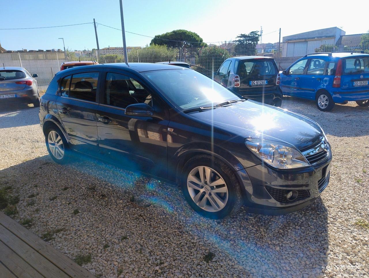 Opel Astra 1.7 CDTI 101CV 5 porte Cosmo