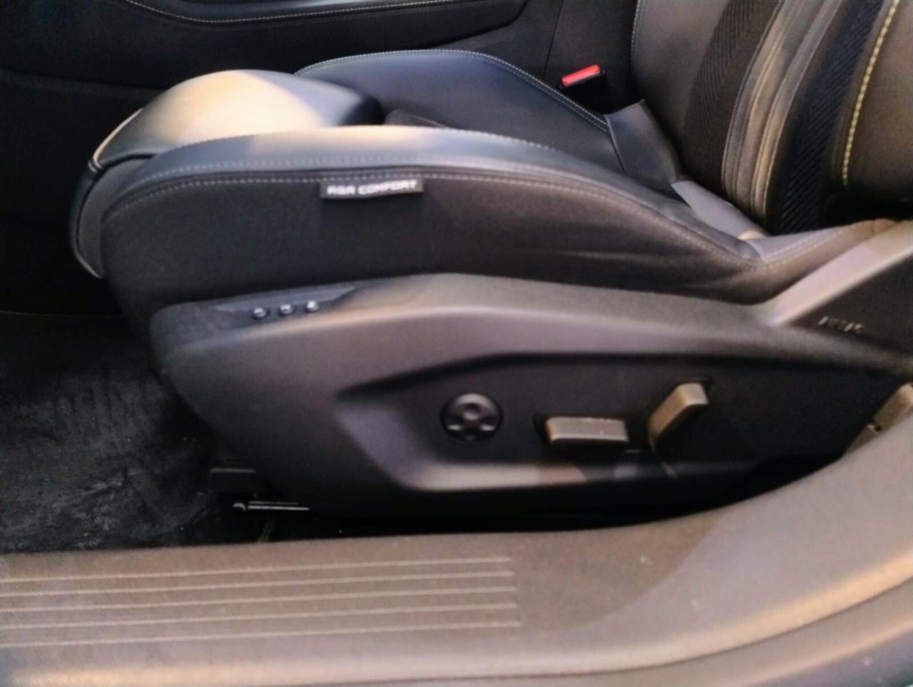 Peugeot 308 PureTech Turbo 130 S&S EAT8 GT