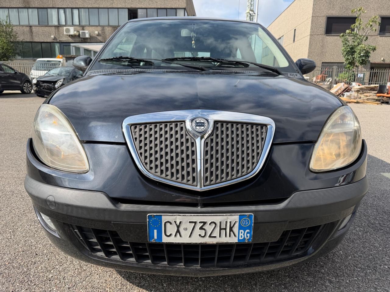 LANCIA YPSILON 1.2 44KW EIRO4 COMERCIANTI