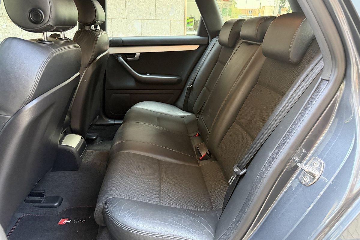 AUDI A4 1.8 20V T Avant quattro Top plus